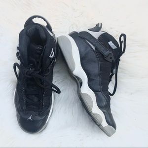 Nike Air Jordan’s 6 Rings Carbon Fiber Sz 6Y